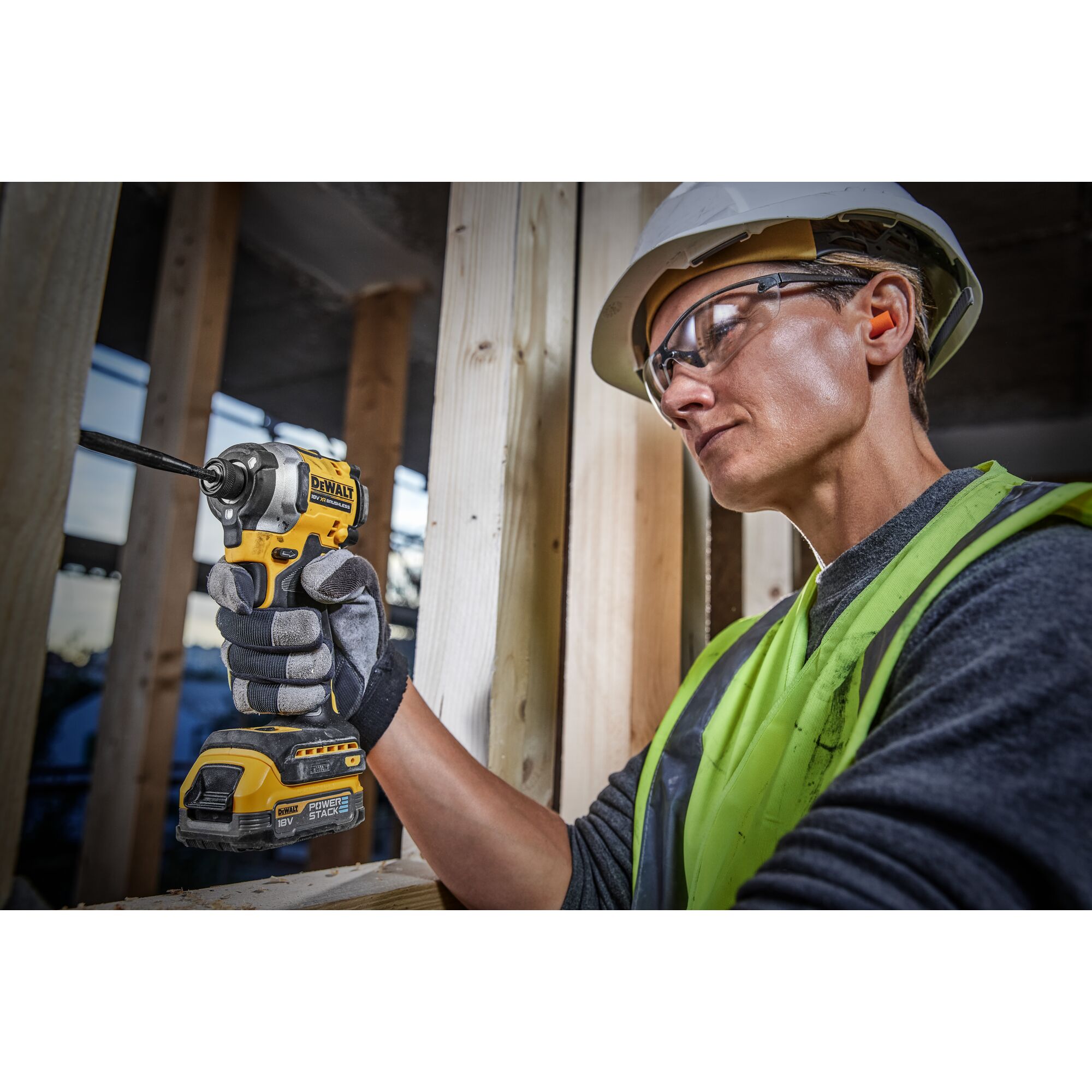 Комплект акумулаторни винтоверти DeWALT DCK2051E2T, 18V